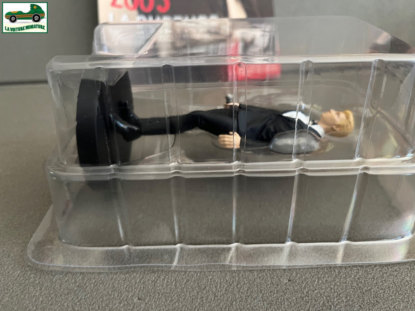 Figurine de Collection Johnny Hallyday + Livret N°19