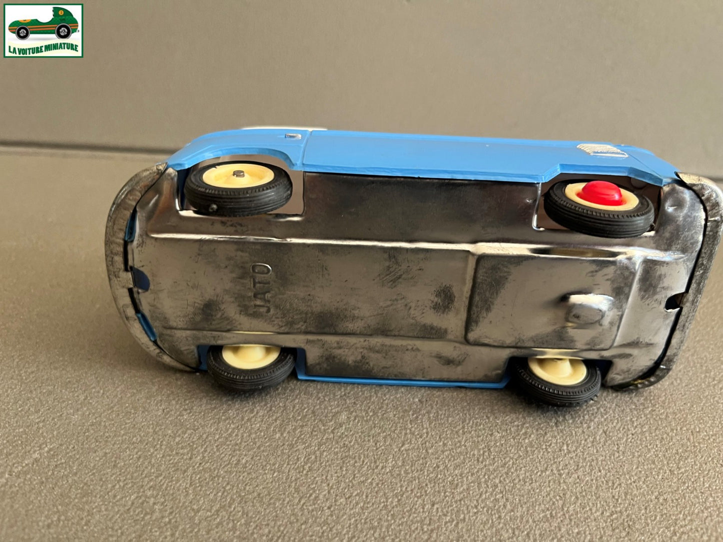 Ancien Jouet de Bazar Plastique Volkswagen Combi Pick Up Jato 1/24 Défauts