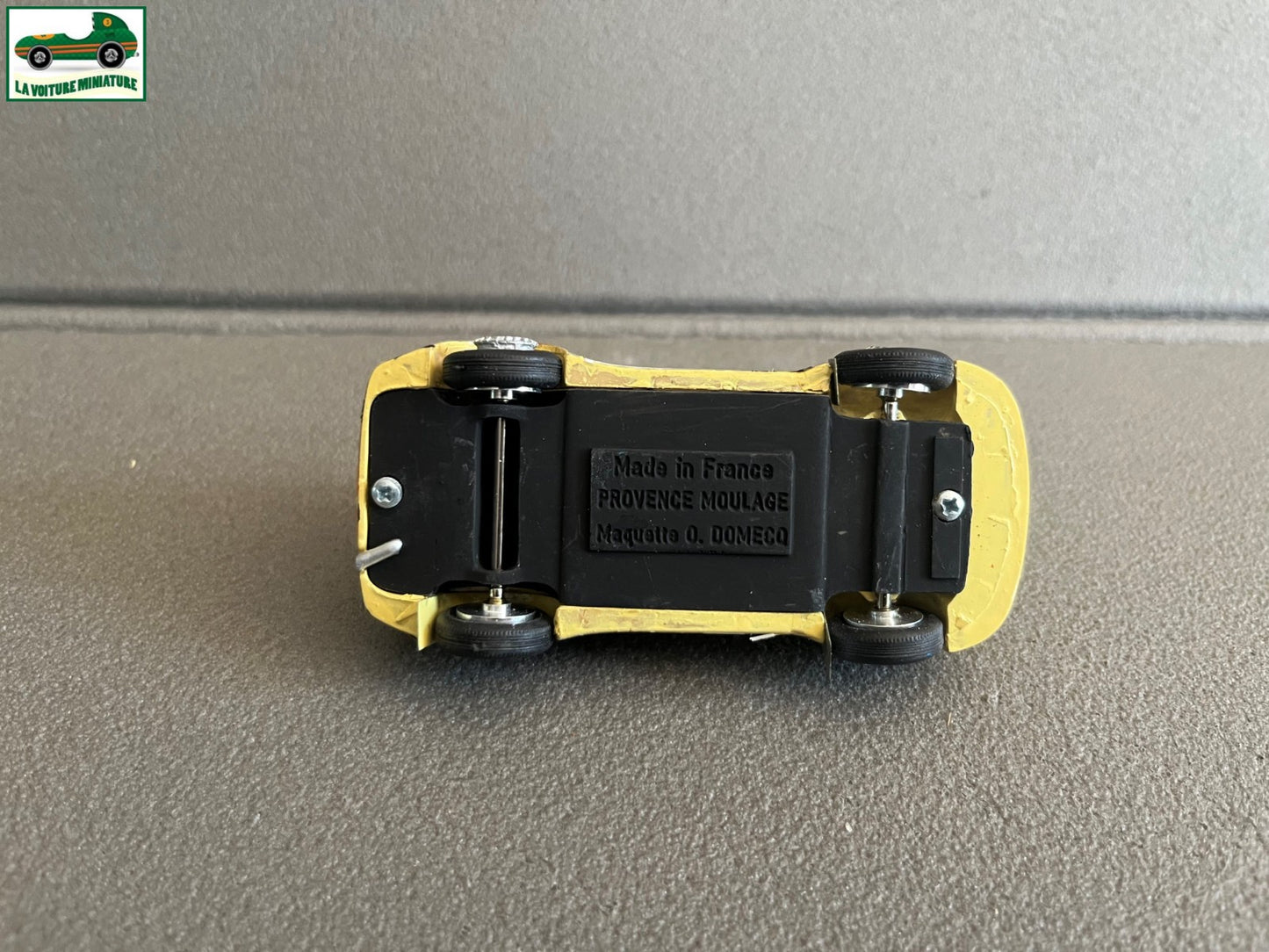 Voiture Miniature Kit monté Seat WRC Provence Moulage au 1/43 Défauts