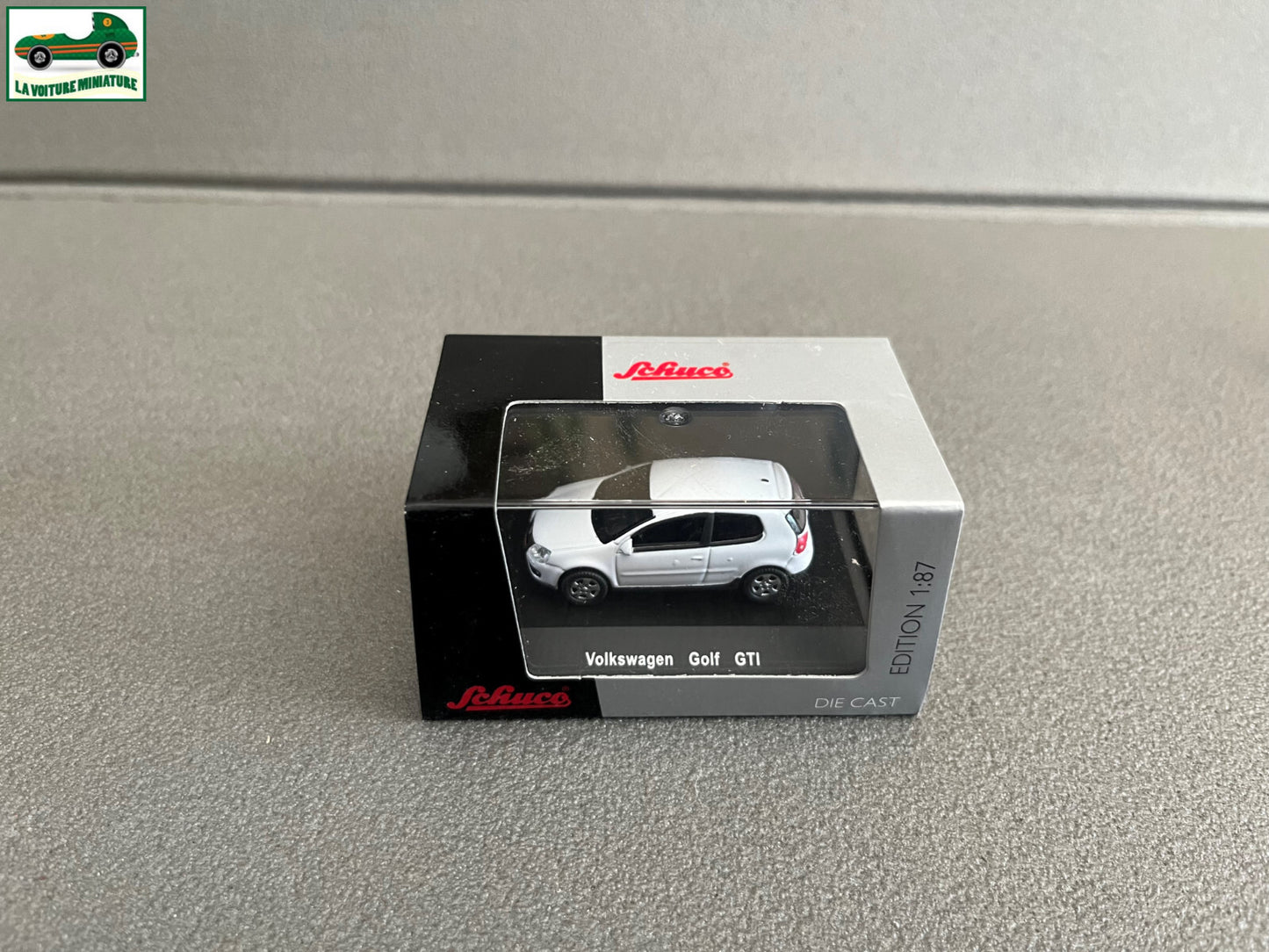 Voiture Miniature Volkswagen Golf GTI Schuco 1/87 HO