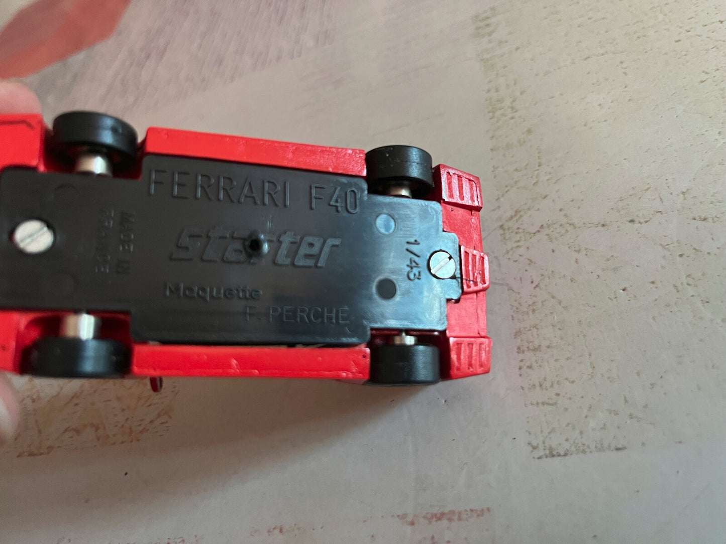 Voiture Miniature Kit monté Ferrari F40 Starter au 1/43