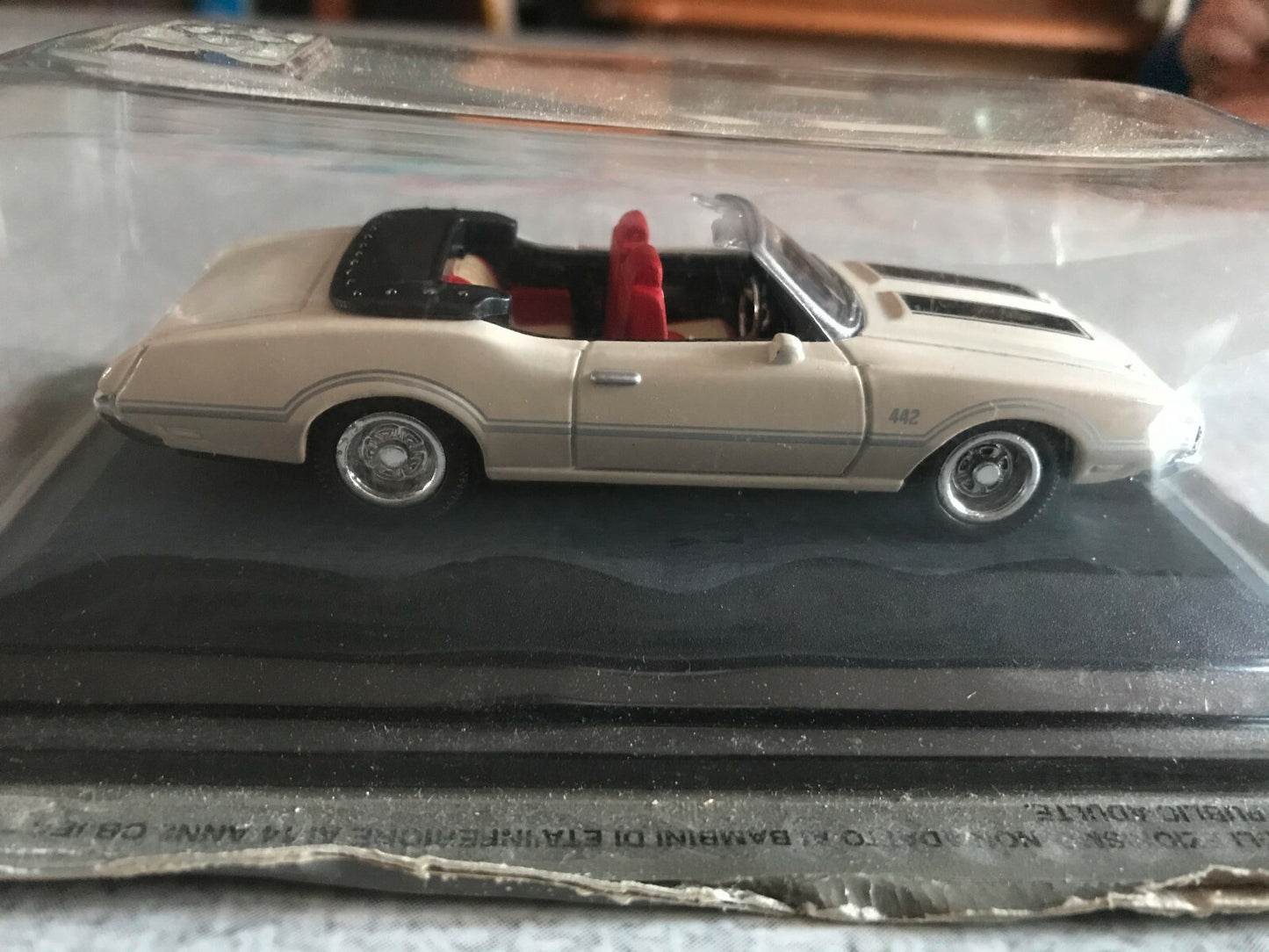 Voiture Miniature 1970 Oldsmobile 4-4-2 Fabbri au 1/43