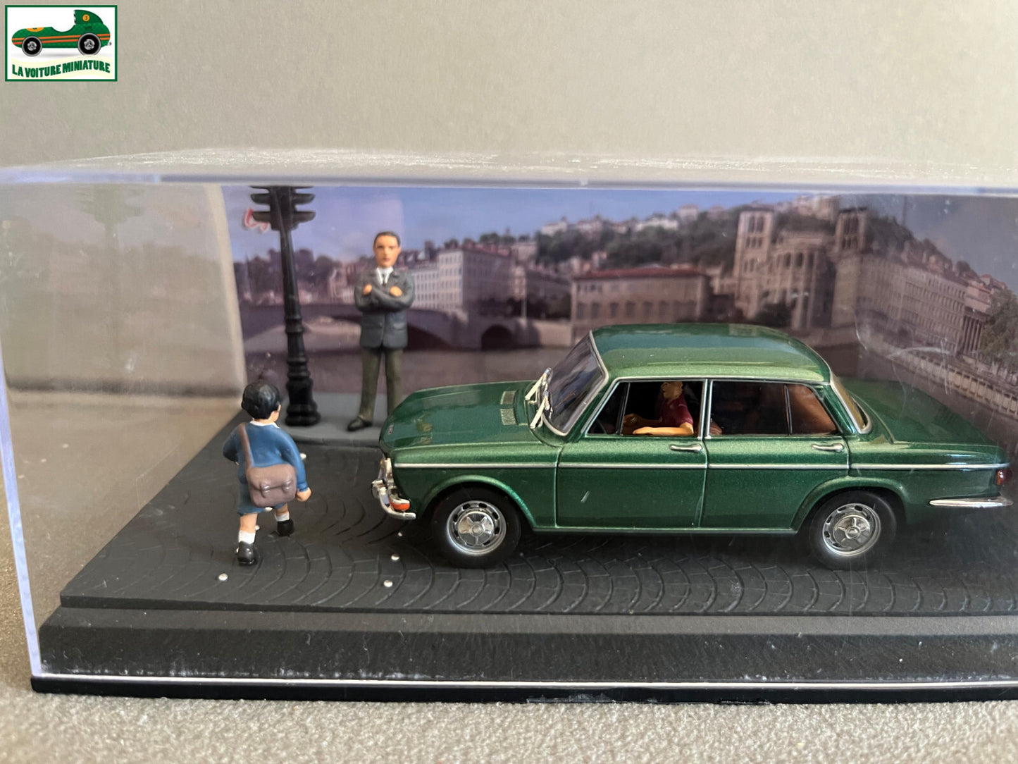 Voiture Miniature Simca 1501S Etape 17 La Route Bleue RN7 1/43