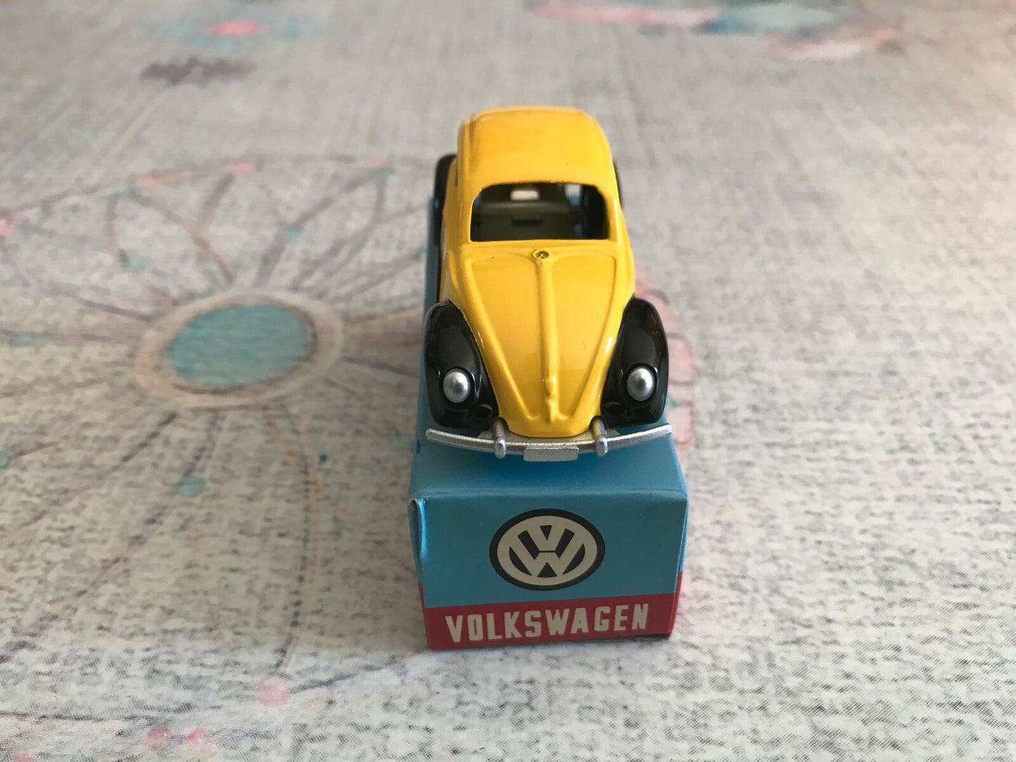 Voiture miniature Volkswagen Coccinelle Mercury Hachette 1/48 1/43 Style Dinky