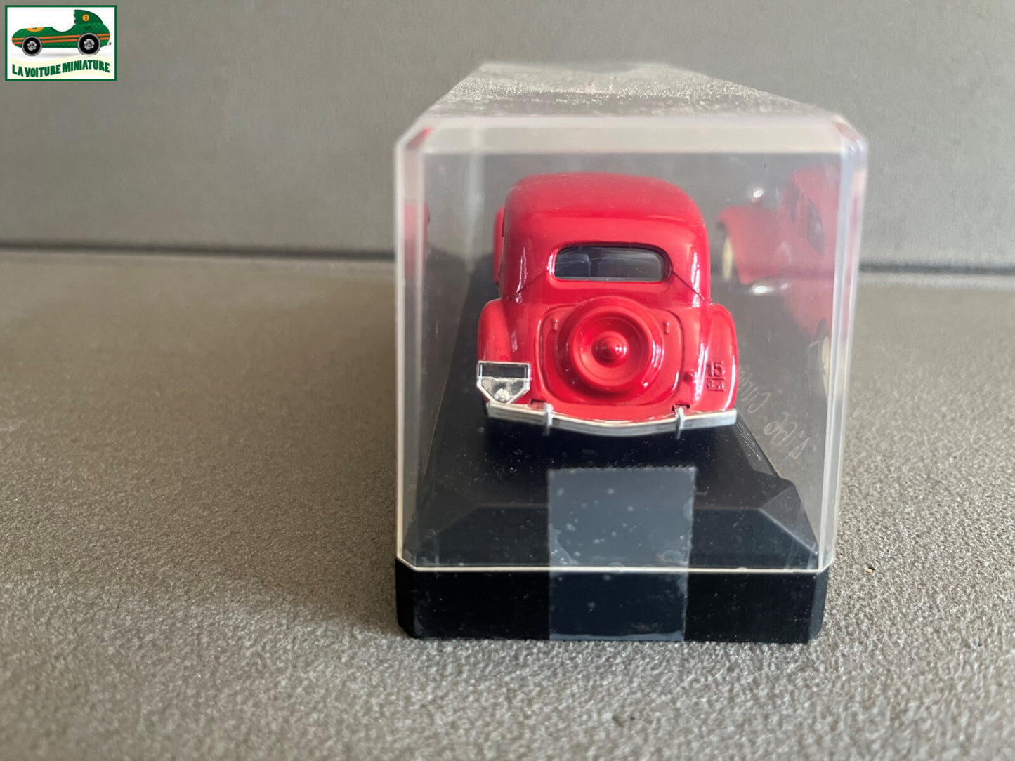 Voiture miniature Traction 4166 Citroen 15 CV Pompiers Solido au 1/43