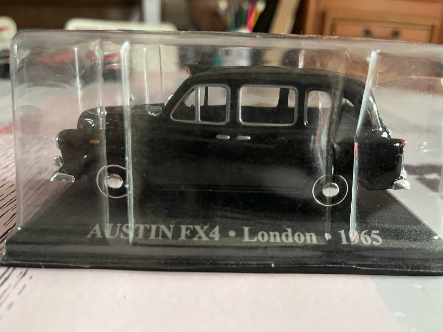 Voiture Miniature Austin FX4 London 1965 Taxi Du Monde au 1/43 Altaya