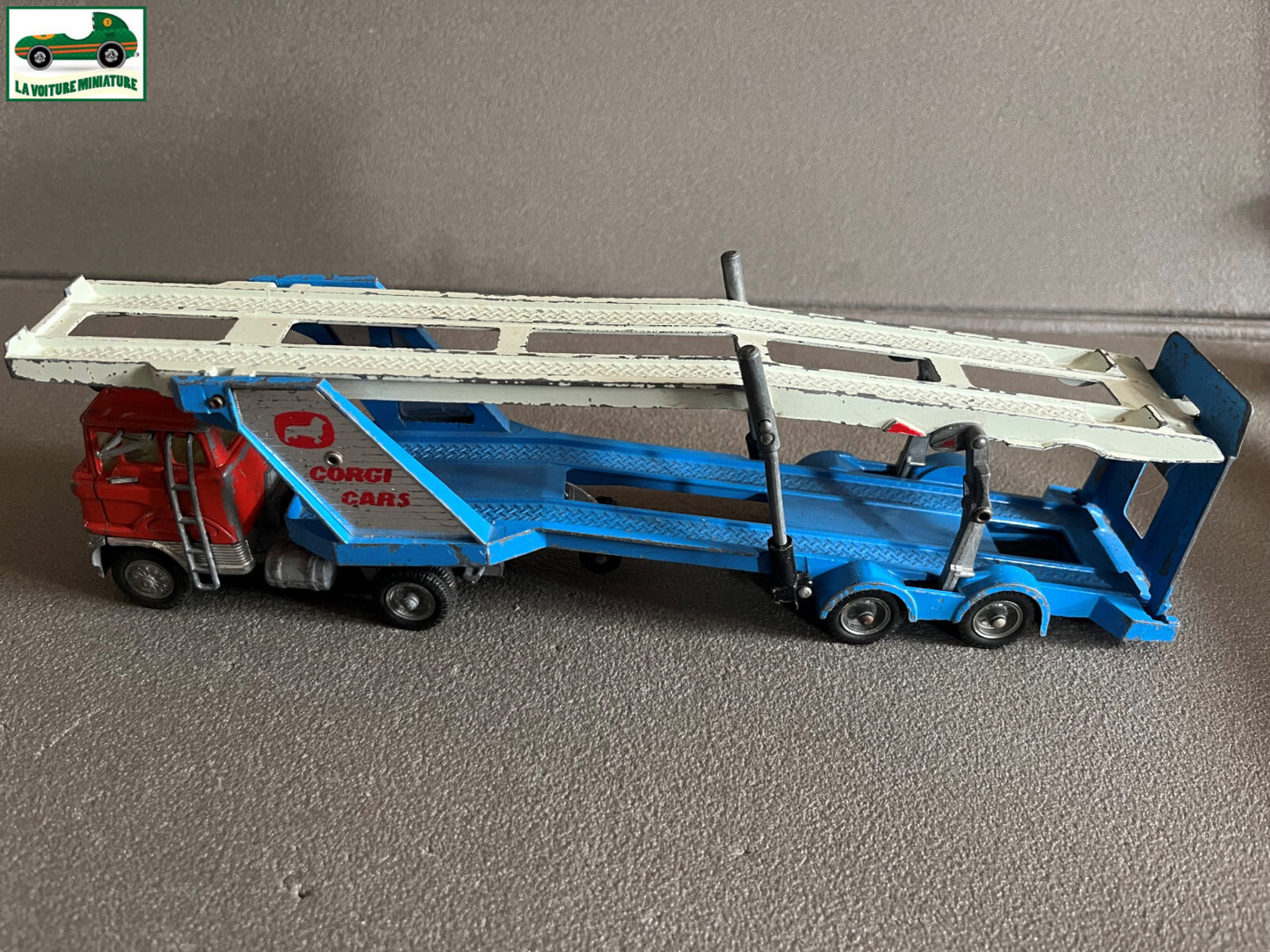 Ancienne Miniature Camion Transporteur Carrimore Mark IV Corgi Major Toys Ancien
