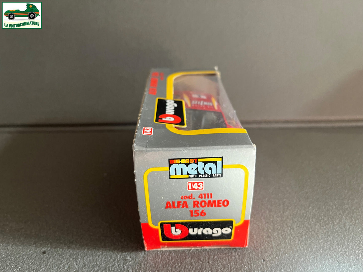 Voiture miniature Burago Alfa Romeo 156 cod 4111 au 1/43