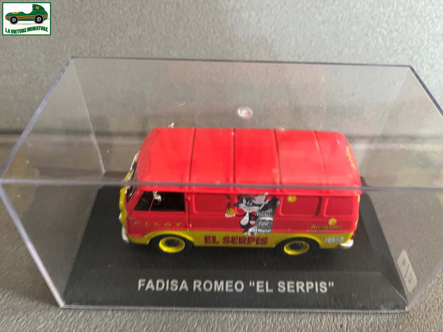 Voiture Miniature Camion Publicitaire Fadisa Romeo EL Serpis au 1/43