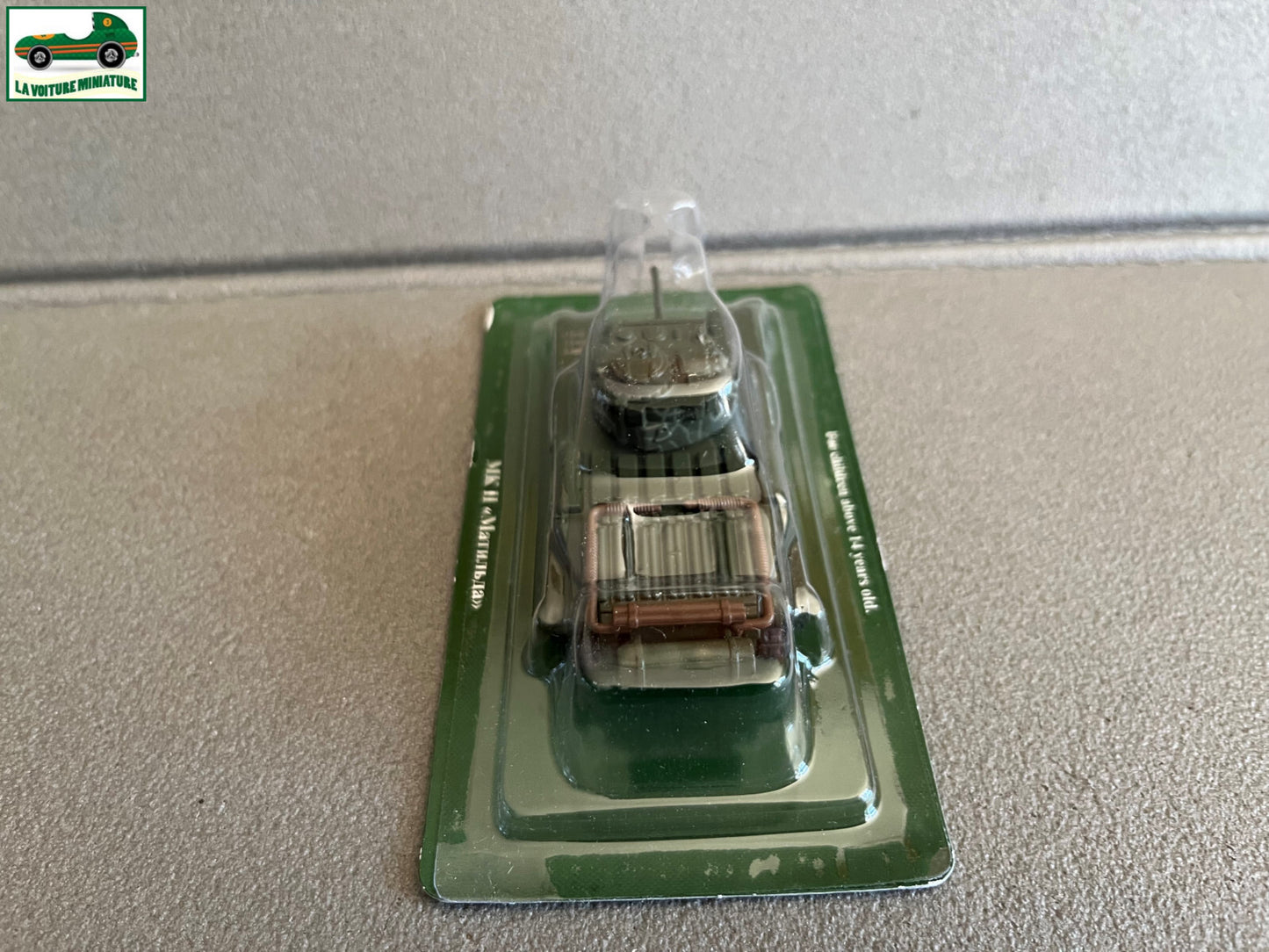 Miniature Militaire Char MK II Mathilda Deagostini Pays de L'est au 1/72