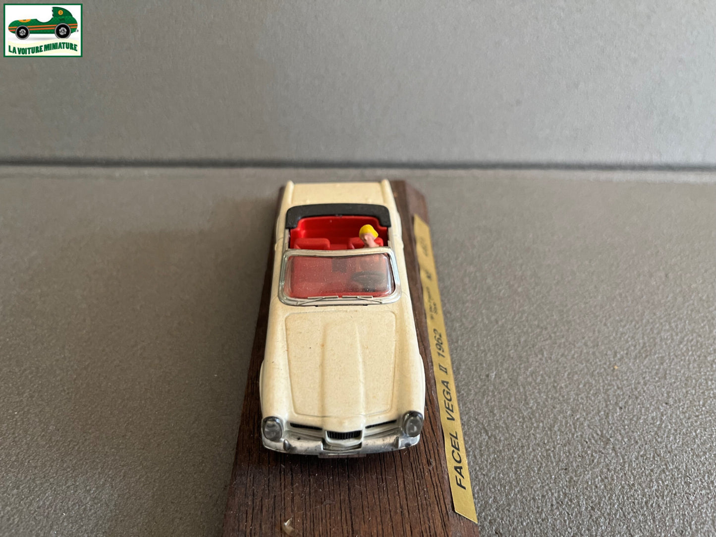 Ancienne Miniature Voiture Facel Vega II 1968 French Style Solido Bois 1/43