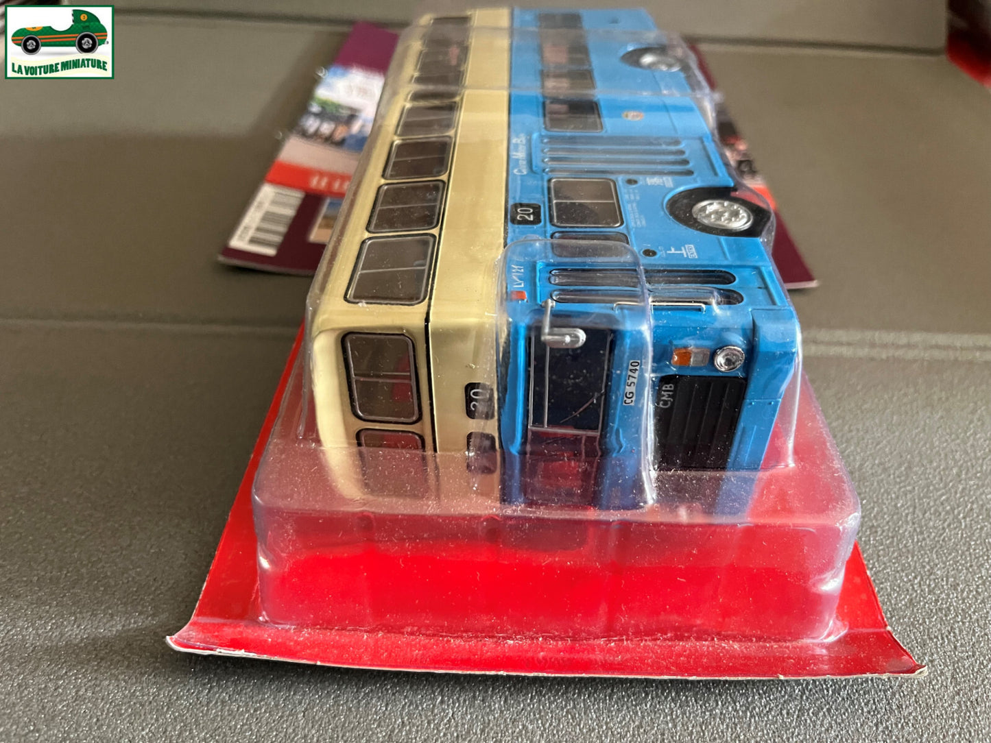 Voiture miniature Leyland Victory MK II 1979 1/43 Autobus Autocars du Monde