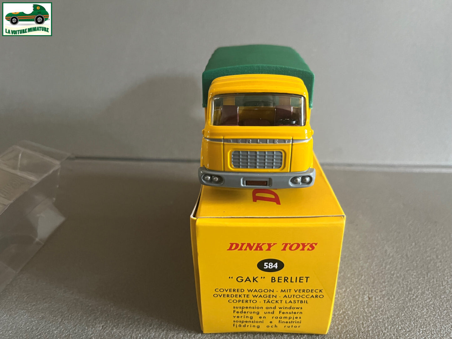 Voiture miniature Camion GAK Berliet Baché 584 Dinky Toys Atlas