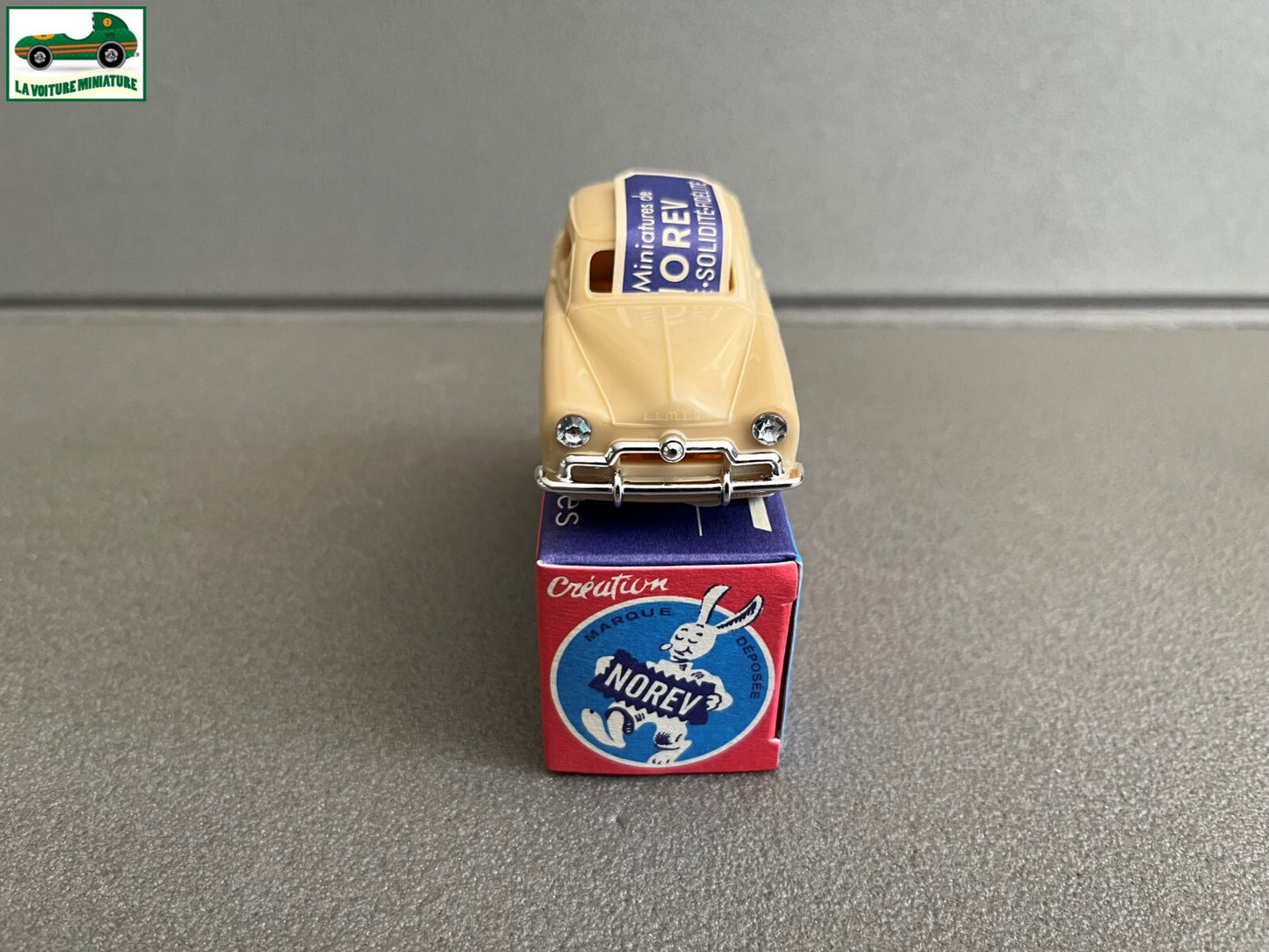 Voiture miniature Simca 9 Aronde Norev Plastique 1/43