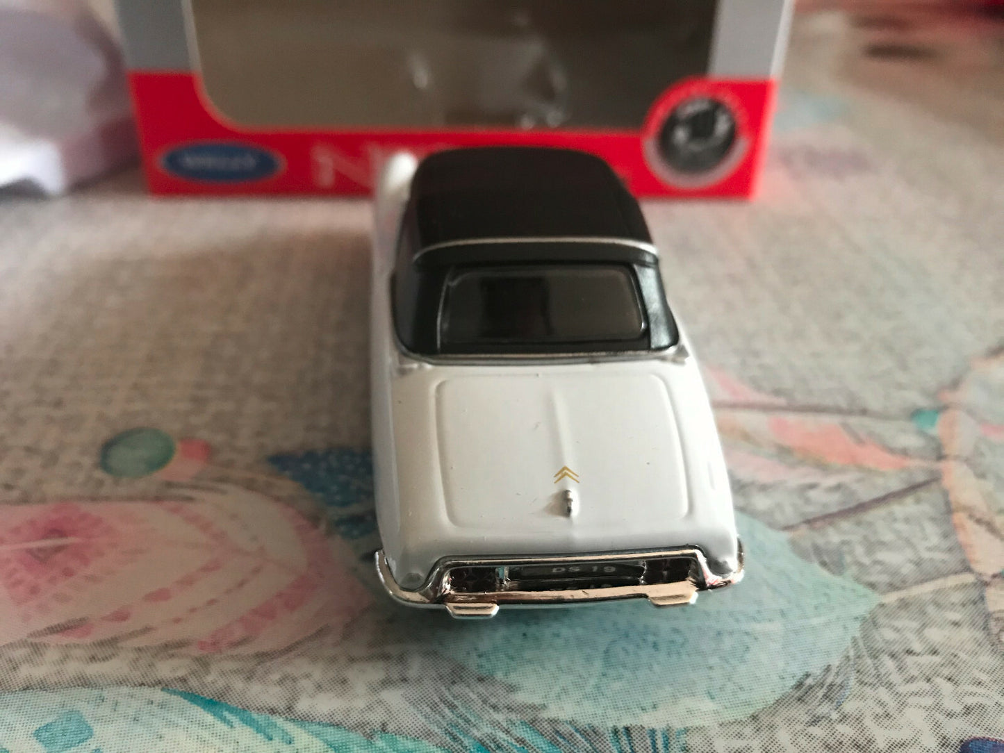 Voiture miniature Citroen DS 19 Cabriolet Welly 1/34 - 1/36 - 1/39