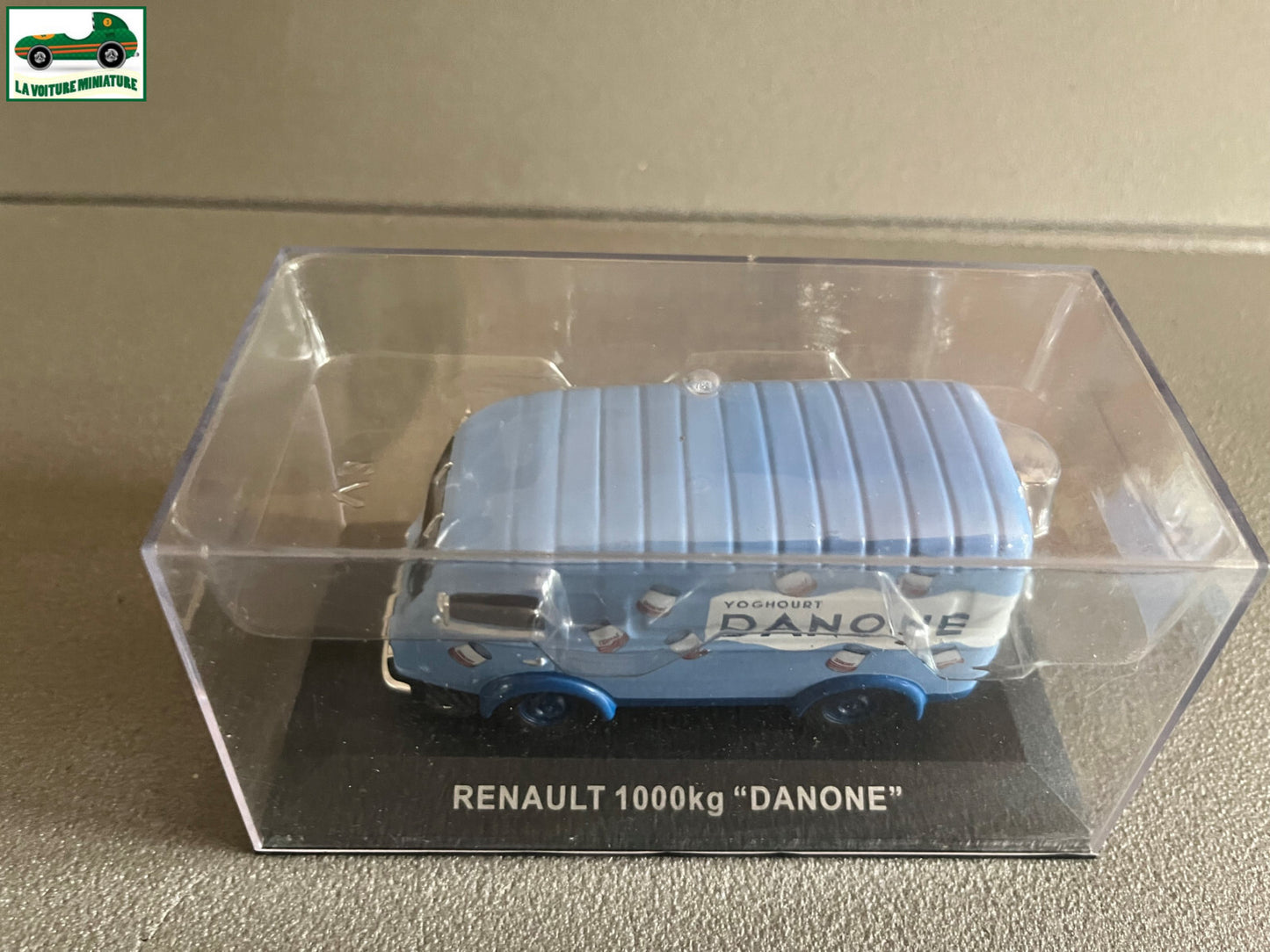 Voiture Miniature Renault 1000kg Danone au 1/43