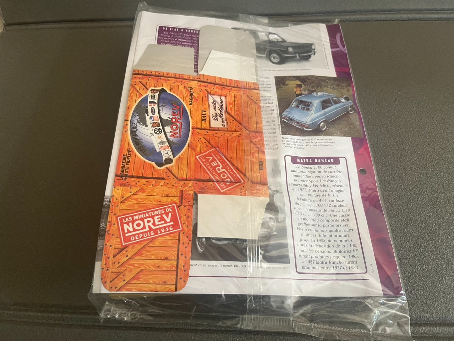 Voiture miniature Simca 1100 Norev Hachette + Fascicule au 1/43