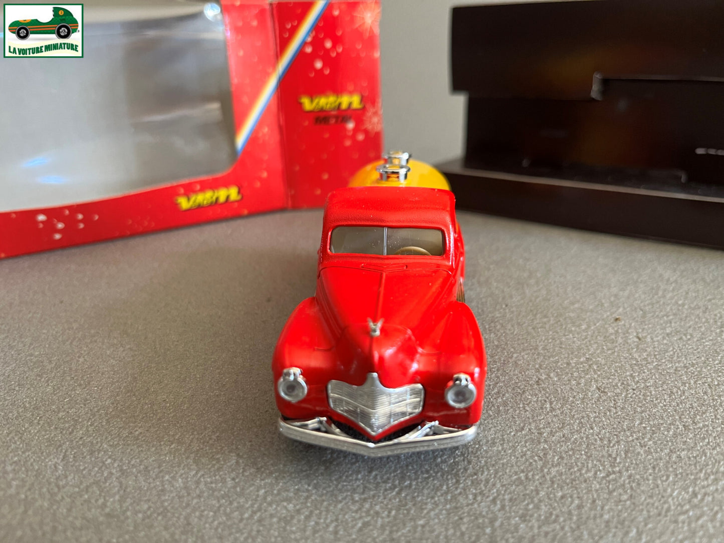 Voiture Miniature Dodge 1940 Pinder Verem au 1/43