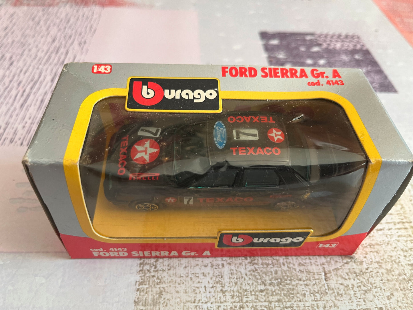 Voiture miniature Burago Ford Sierra Gr. A 4143 au 1/43