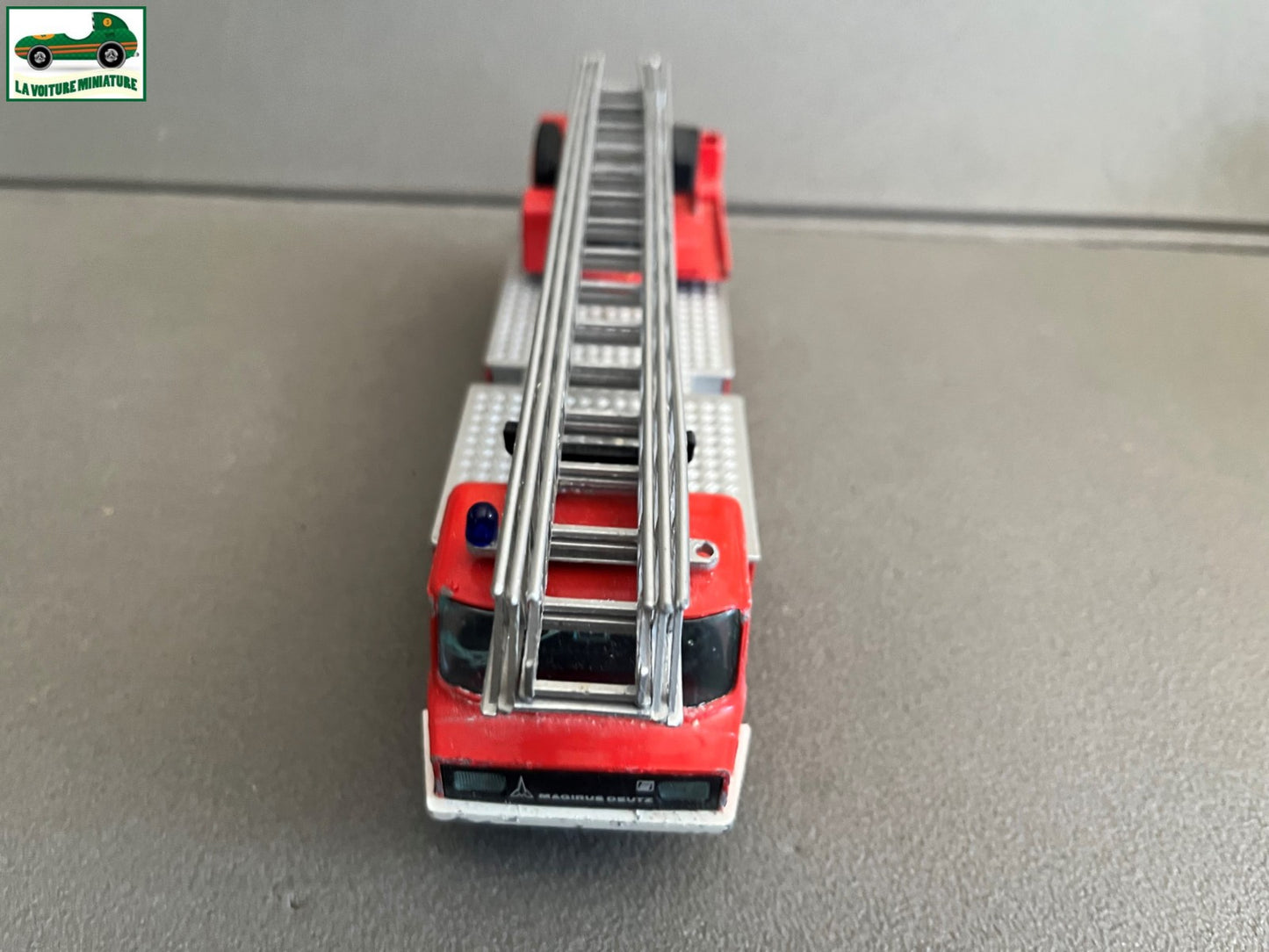 Ancienne Miniature Camion Pompiers Magirus Deutz Gama Défauts