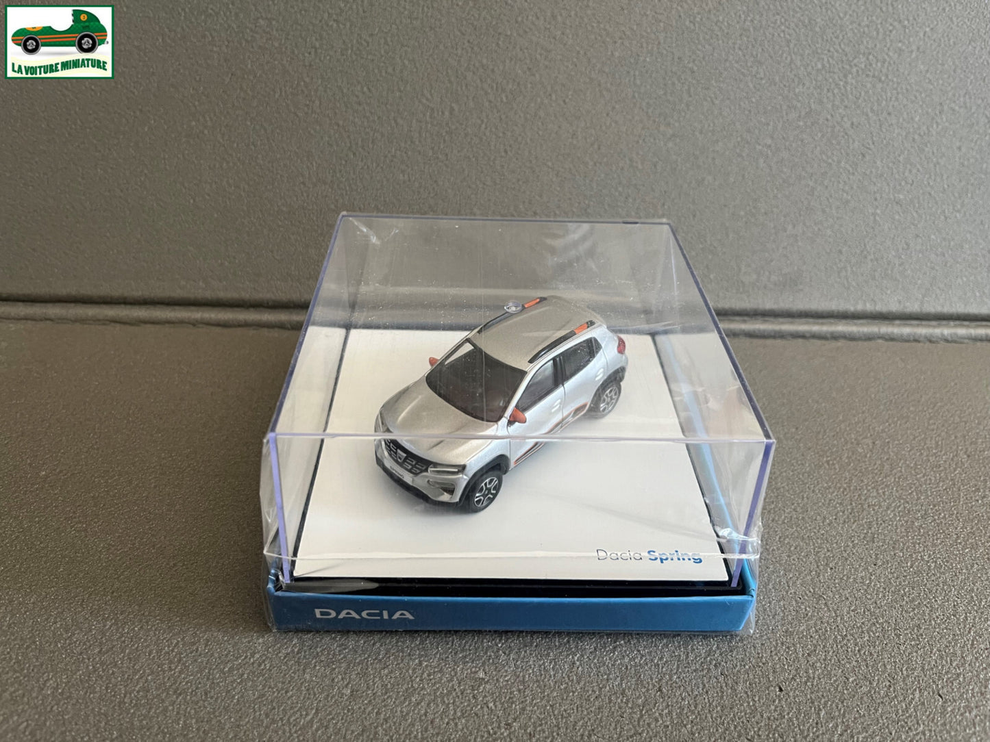 Voiture Miniature Dacia Spring Norev 1/43