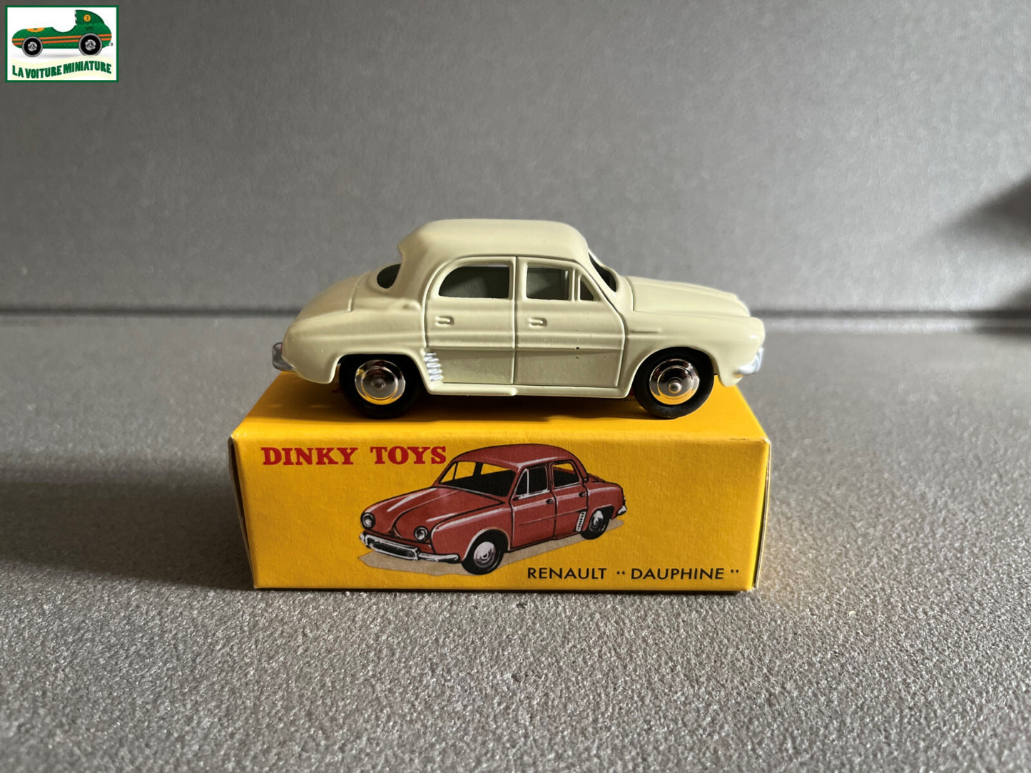 Voiture miniature Renault Dauphine 24E Dinky Toys Atlas