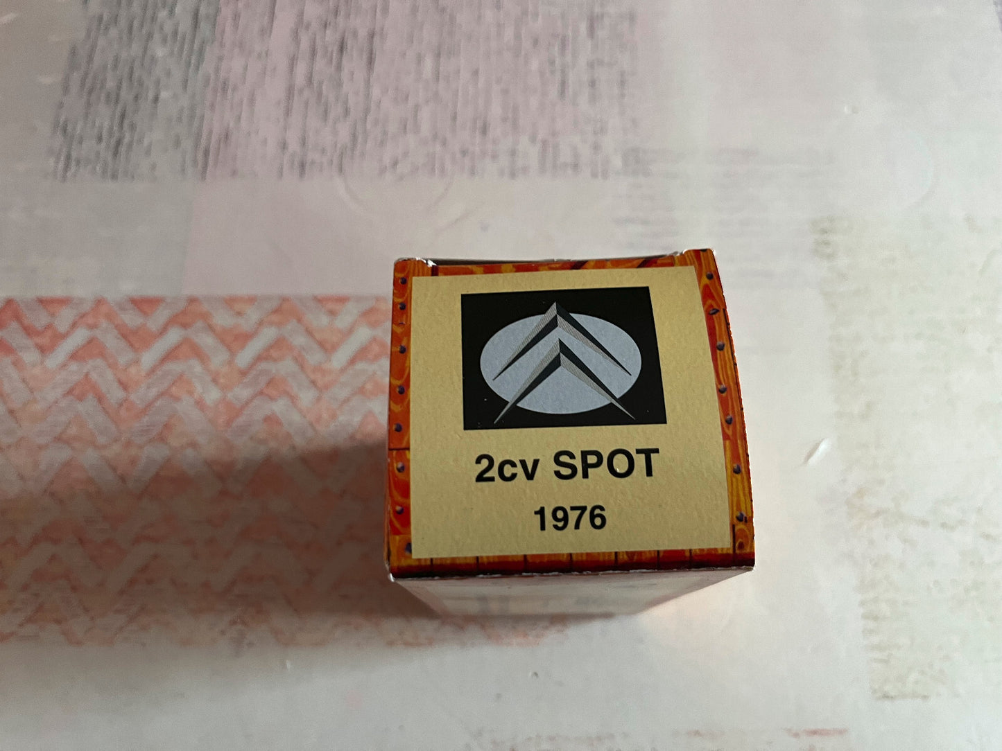 Voiture Miniature 2 CV Citroen 2cv Spot 1976 Norev 1/43