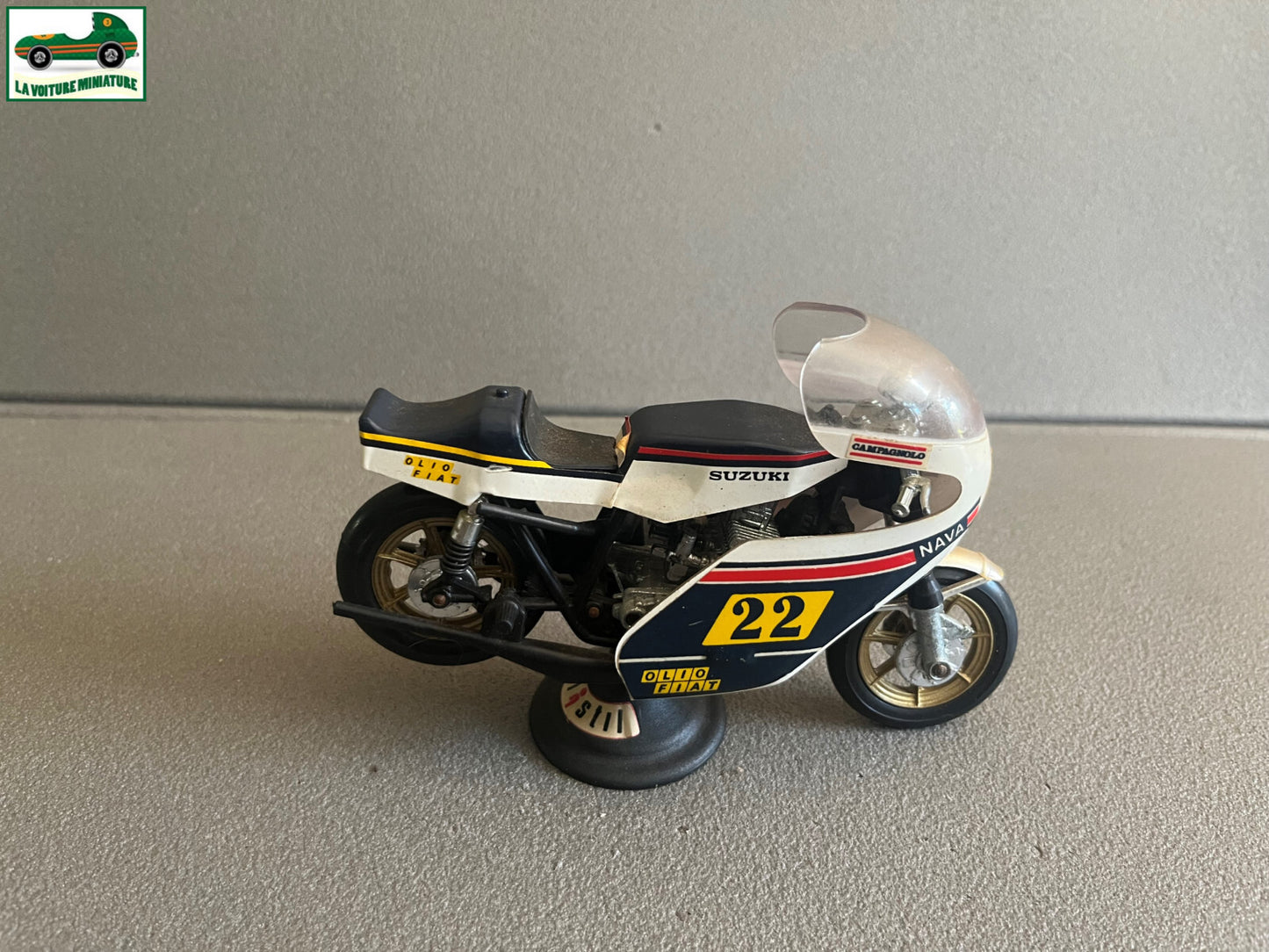 Ancienne Miniature Moto Suzuki 500 CC GP Olio Fiat 22 Polistil au 1/15