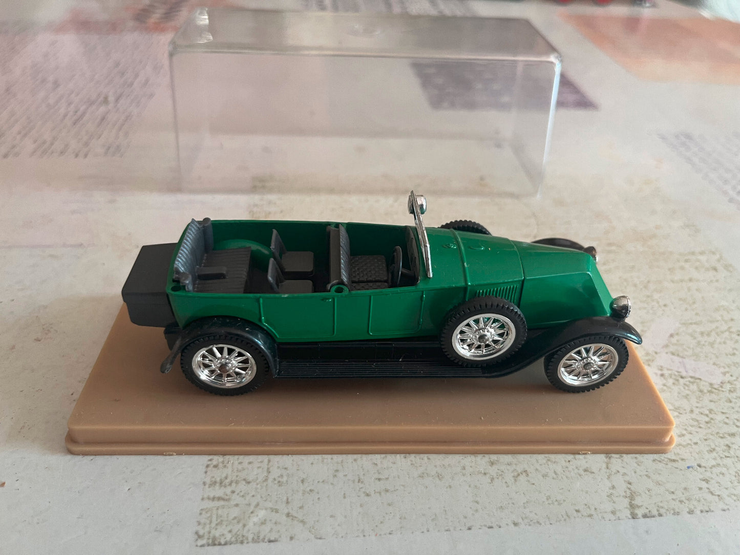 Voiture Miniature Renault 40cv 1926 Découvrable Solido au 1/43