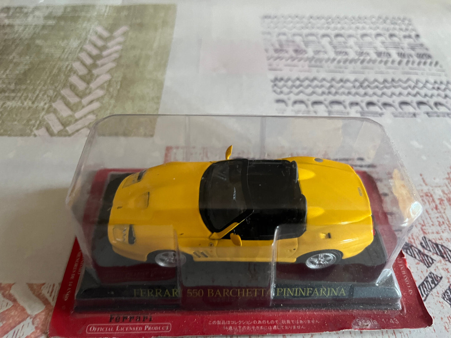 Voiture miniature Collection Ferrari 550 Barchetta Pininfarina Ixo Fabbri 1/43