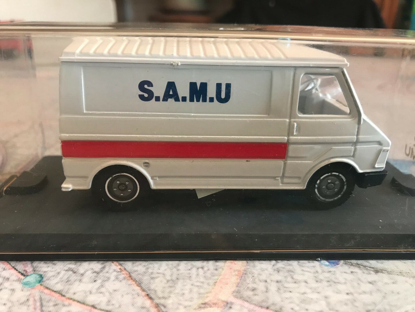 Voiture Miniature Fourgon Citroen C35 SAMU REF 172 Verem 1/50