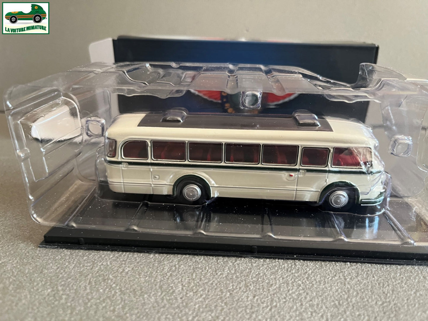 Voiture miniature IFA H6 B Autobus Bus Autocar Atlas 1/72