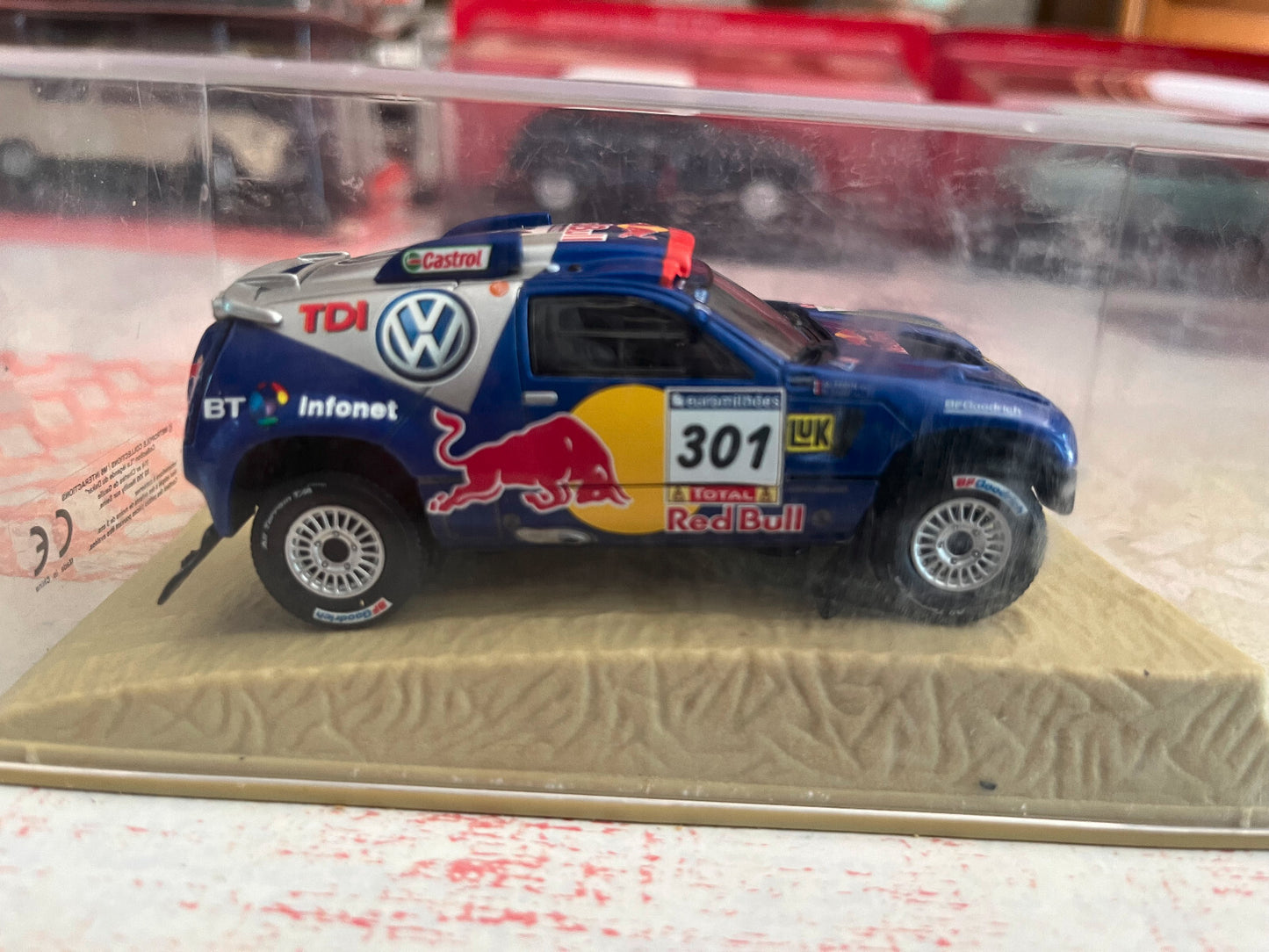 Voiture Miniature Volkswagen Race Touareg Dakar 2006 Norev M6 Collection au 1/43