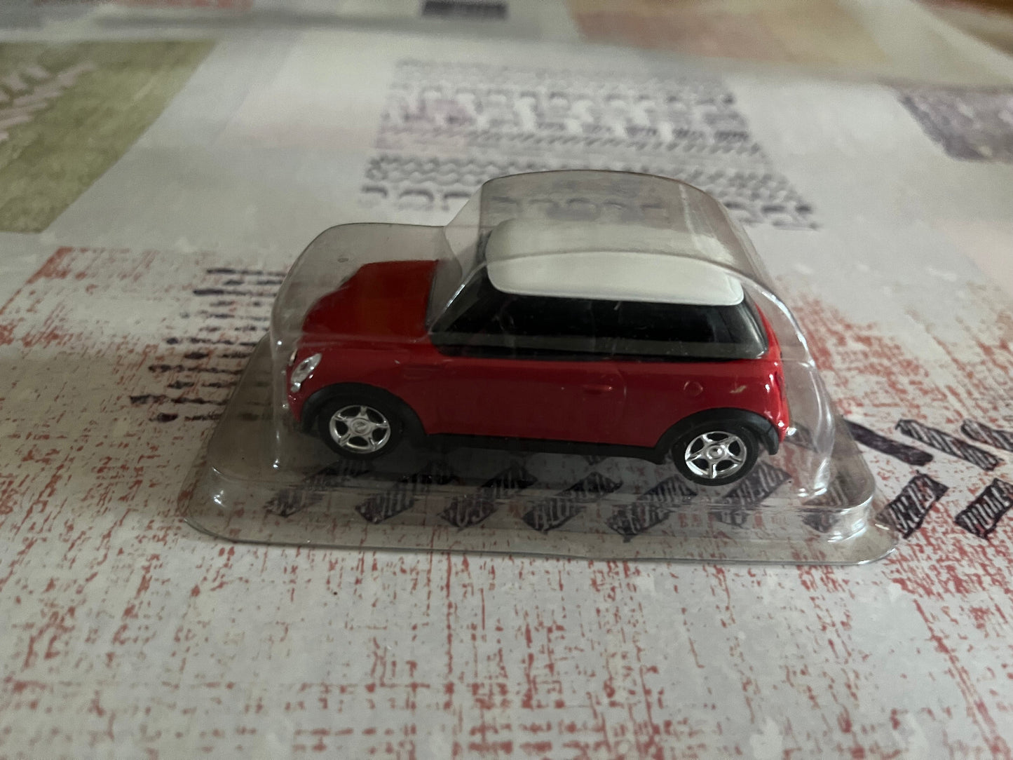 Voiture Miniature New Mini Solido 1/43