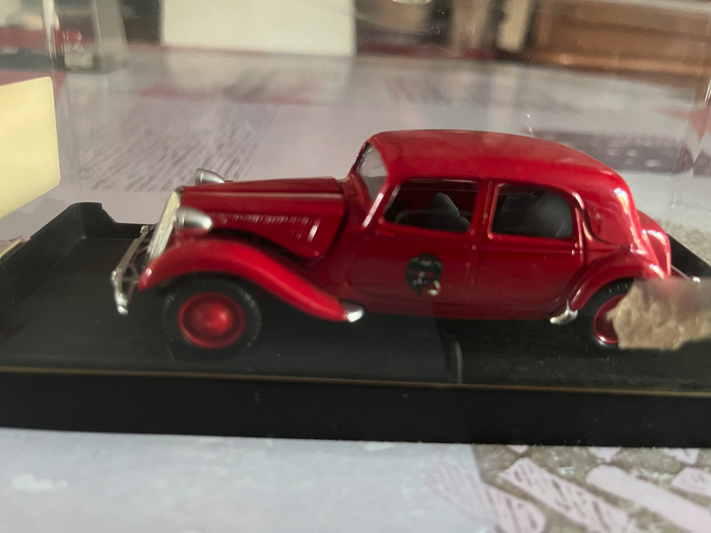 Voiture miniature Traction Citroen 15 CV 1952 Limited Pompiers Solido au 1/43
