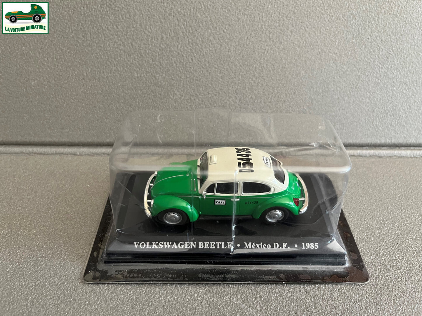 Voiture Miniature Volkswagen Beetle Mexico 1985 Taxi Du Monde au 1/43 Altaya