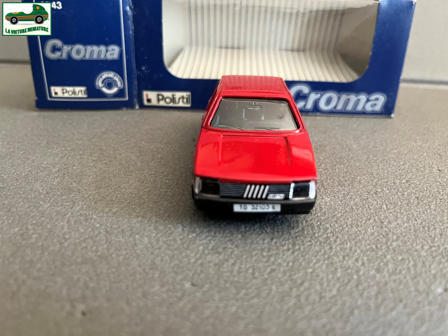 Ancienne Voiture miniature Fiat Croma Polistil Italy au 1/43
