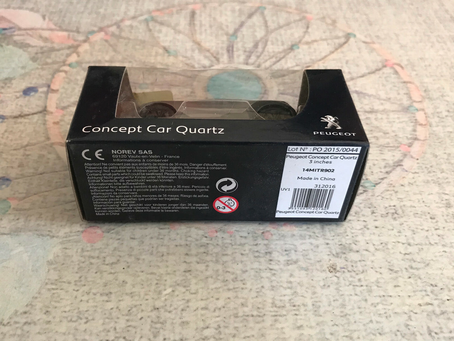 Voiture miniature Peugeot Concept Car Quartz Norev 3 inches 1/64
