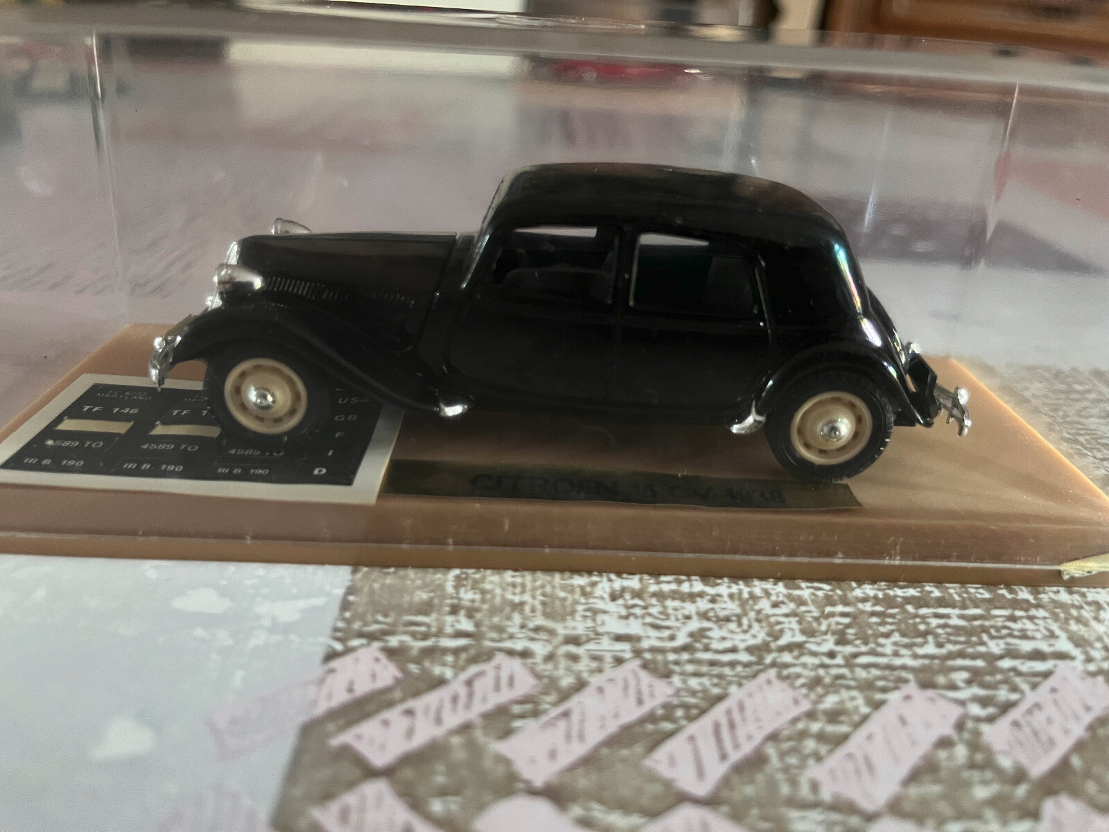Voiture miniature Traction Citroen 15 CV 1938 Solido au 1/43