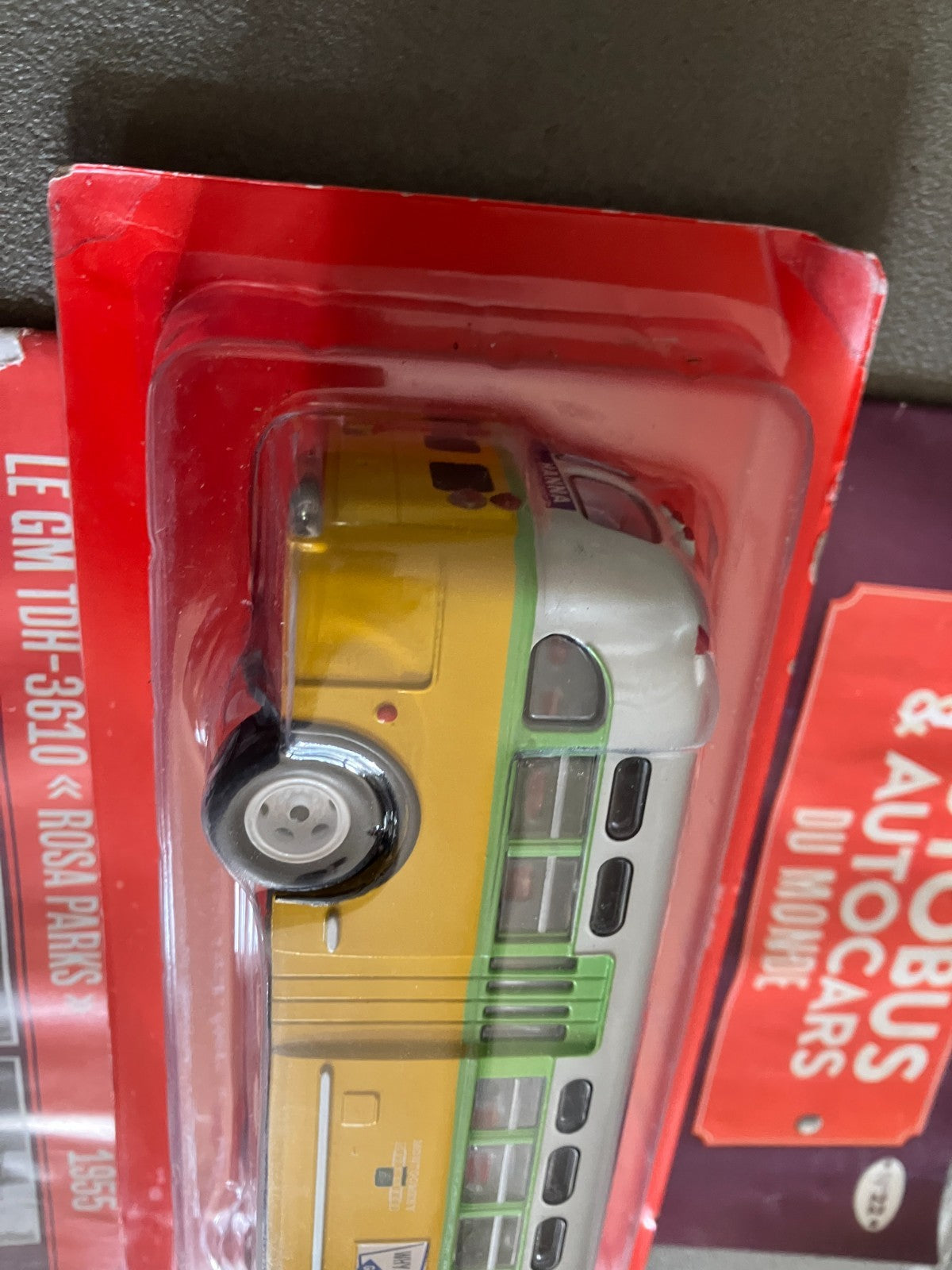 Voiture miniature GM TDH-3610 Rosa Parks 1955 1/43 Autobus Autocars du Monde