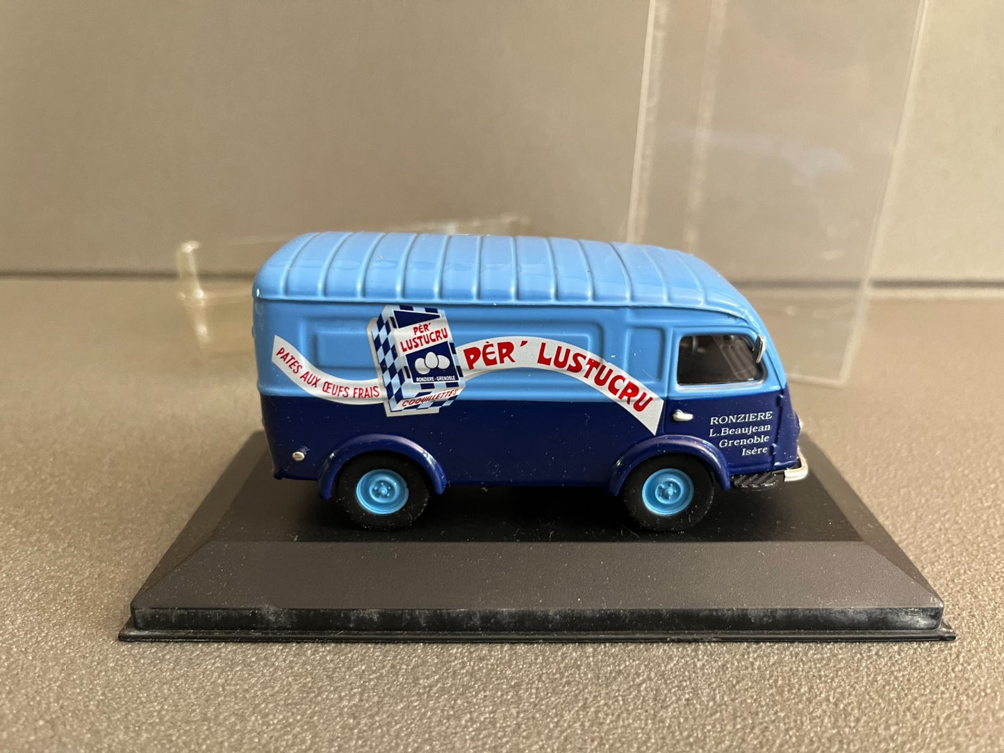 Voiture Miniature Camion Publicitaire Renault 1000KG Lustucru au 1/43