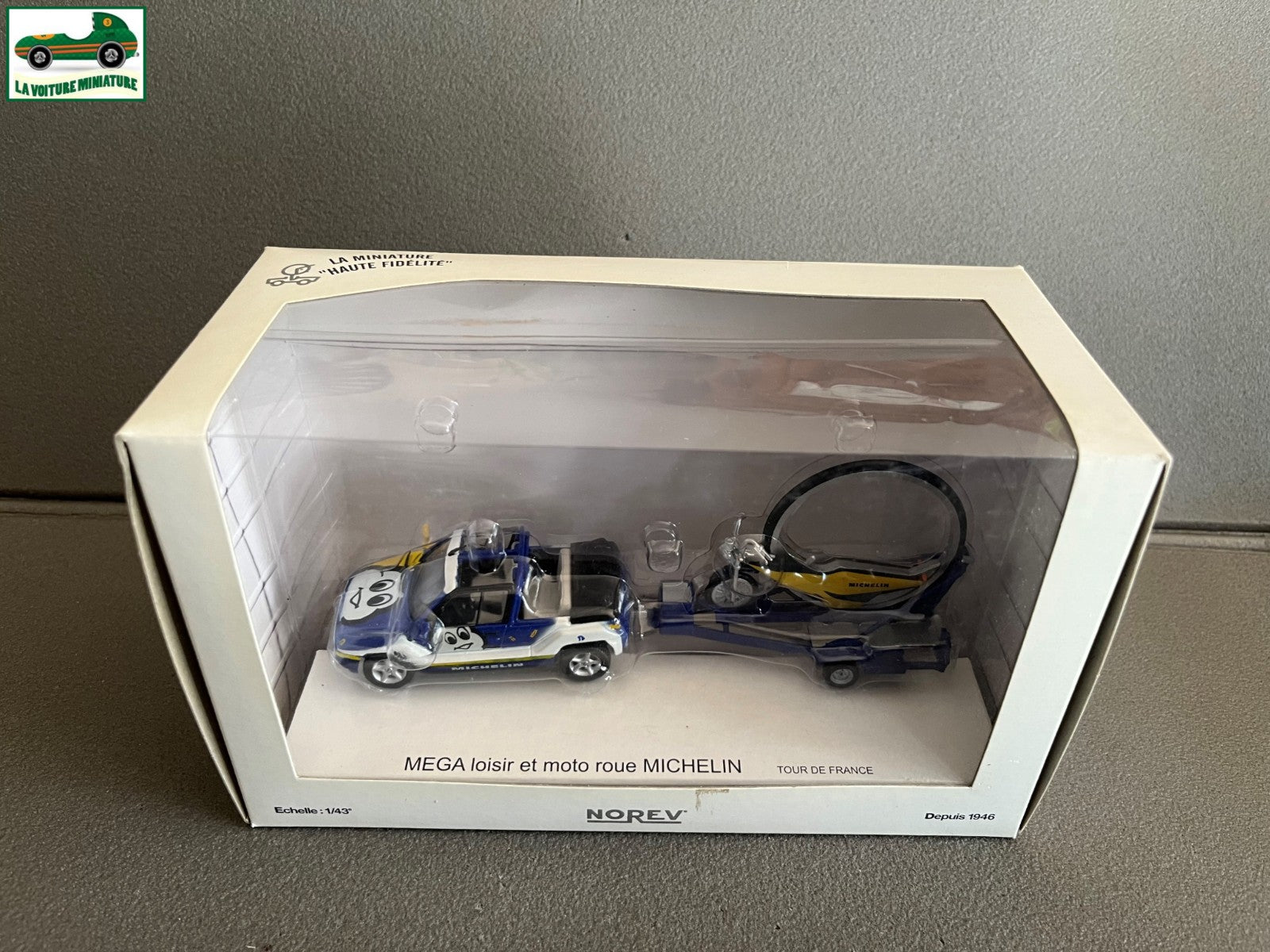 Voiture miniature Mega Loisir Moto Roue Michelin Tour France Norev au 1/43