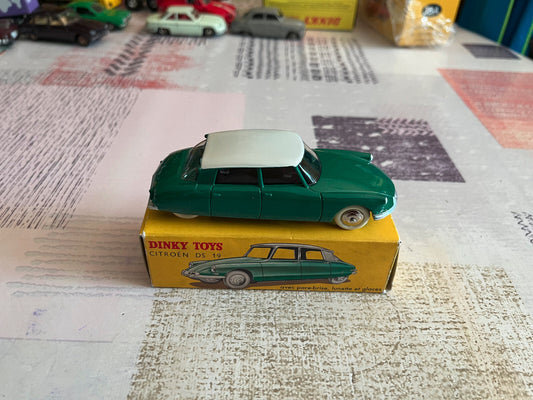 Voiture miniature Citroen DS 19 24 CP Dinky Toys Atlas au 1/43