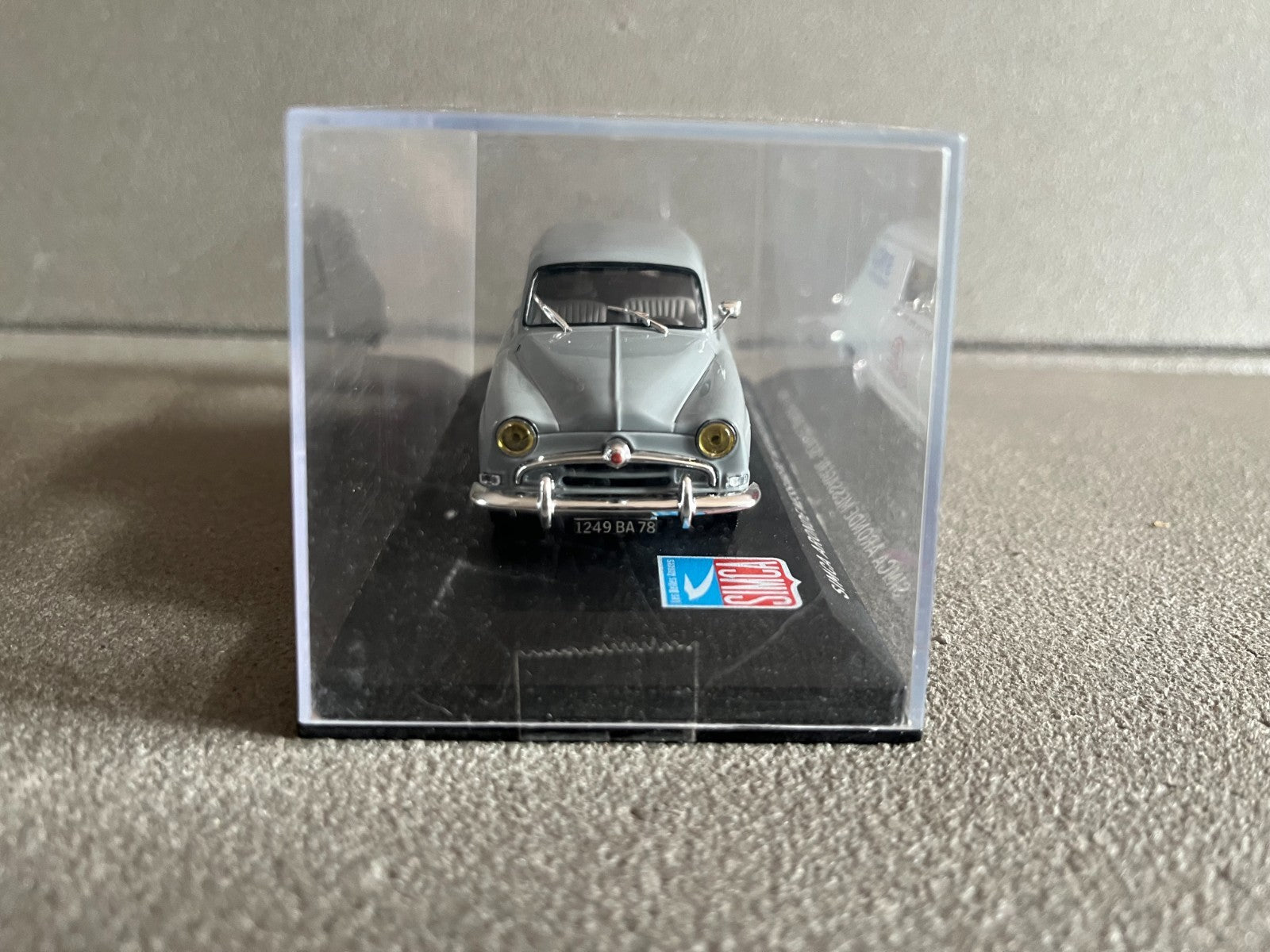 Voiture miniature Simca Aronde Messagère Service 1954 Altaya au 1/43