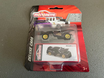 Voiture miniature Nissan GT-R 214G Majorette  au 1/60 1/64