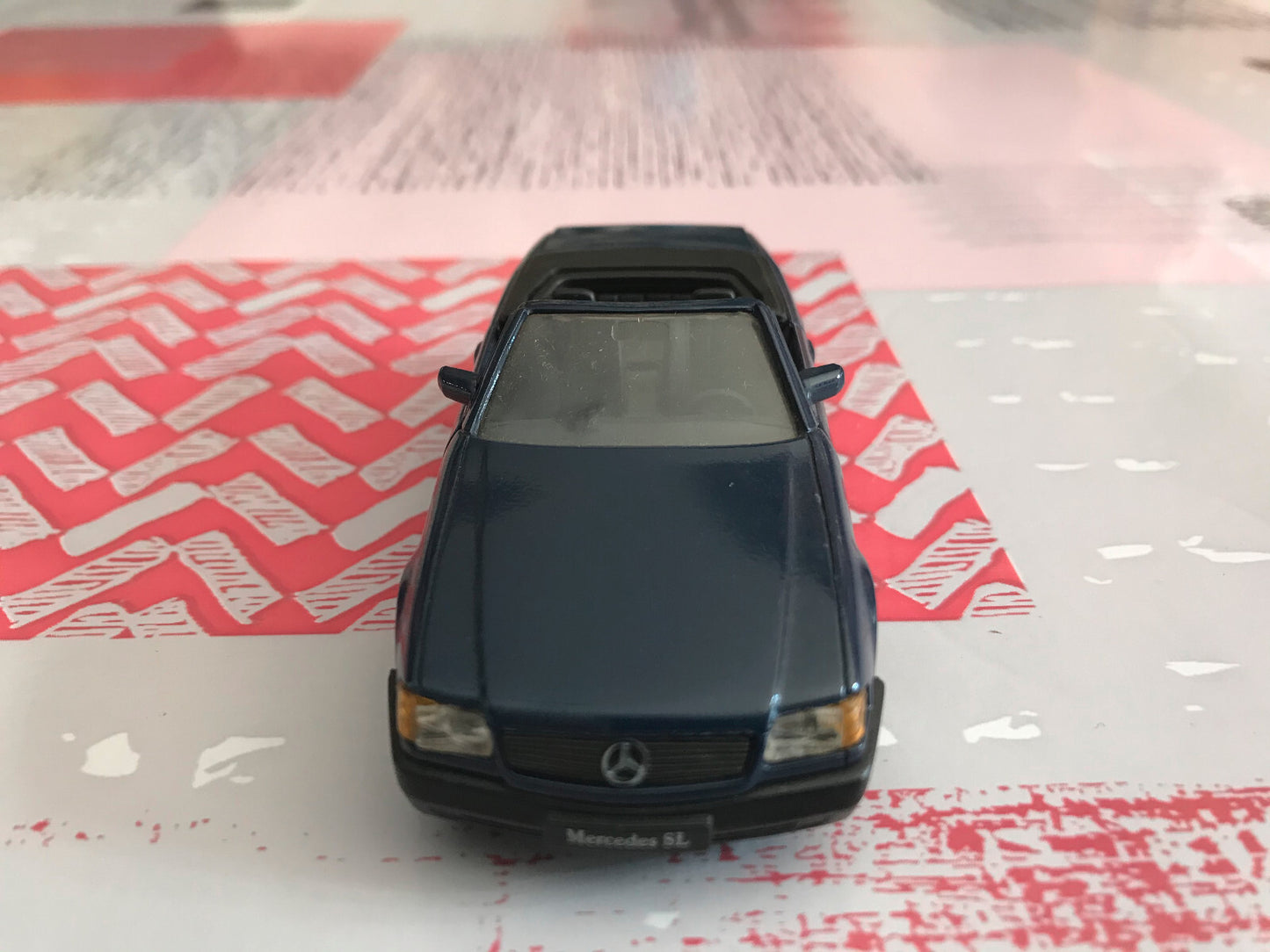 Ancienne Voiture Miniature Mercedes Benz 300 SL 500 SL Gama 1137 1/43