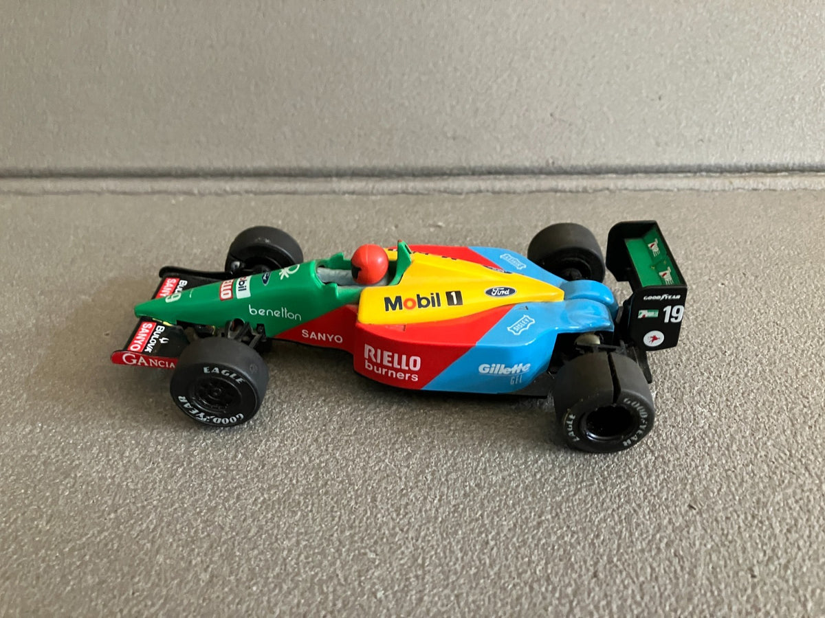 Voiture Miniature Circuit Formule 1 Benneton B189 Scalextric 1/32