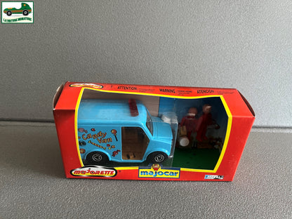Voiture miniature Majocar 7300 Camion Candy Van Majorette