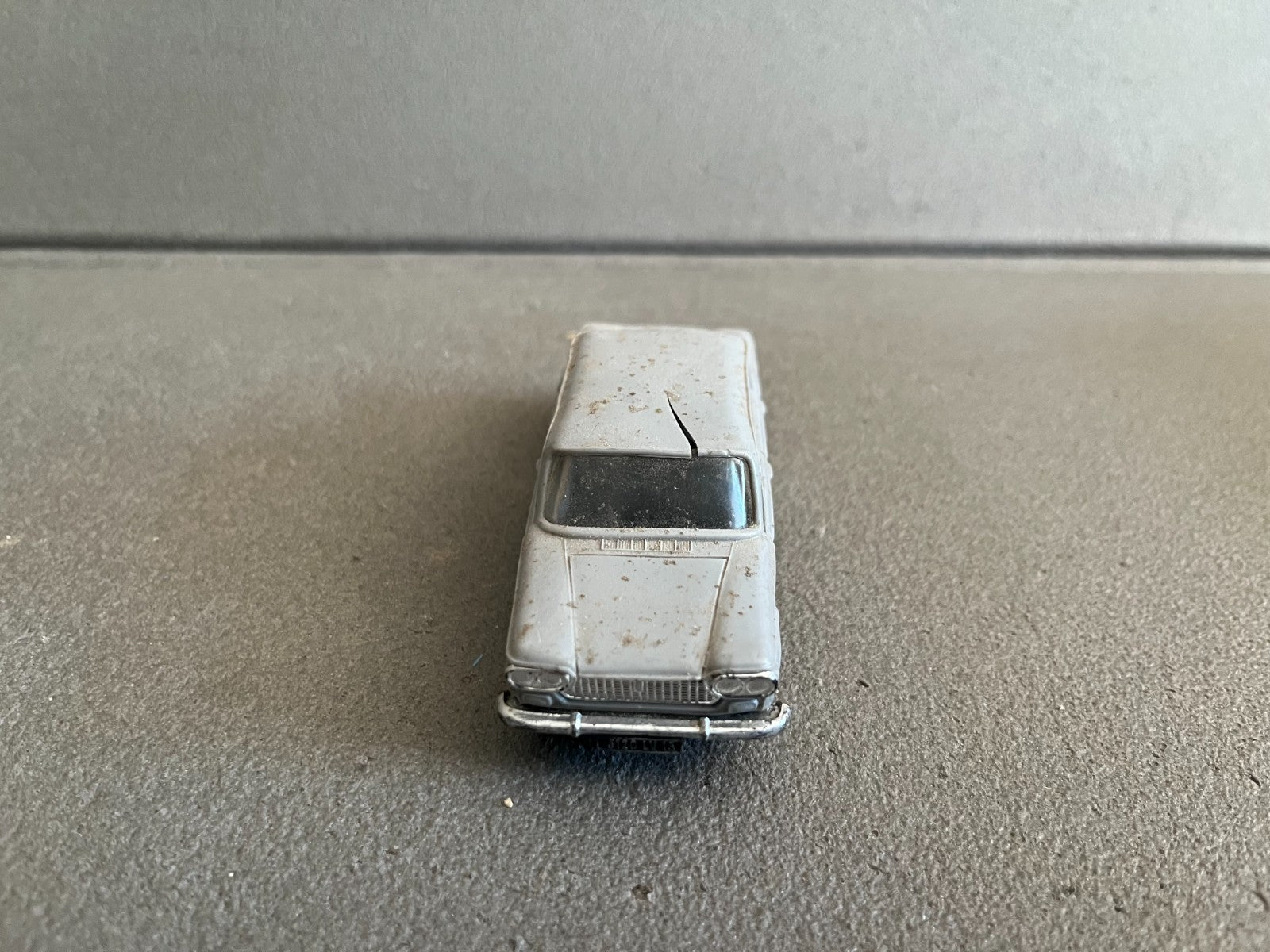 Ancienne Voiture Miniature Fiat 1500 Norev Plastique France Epave