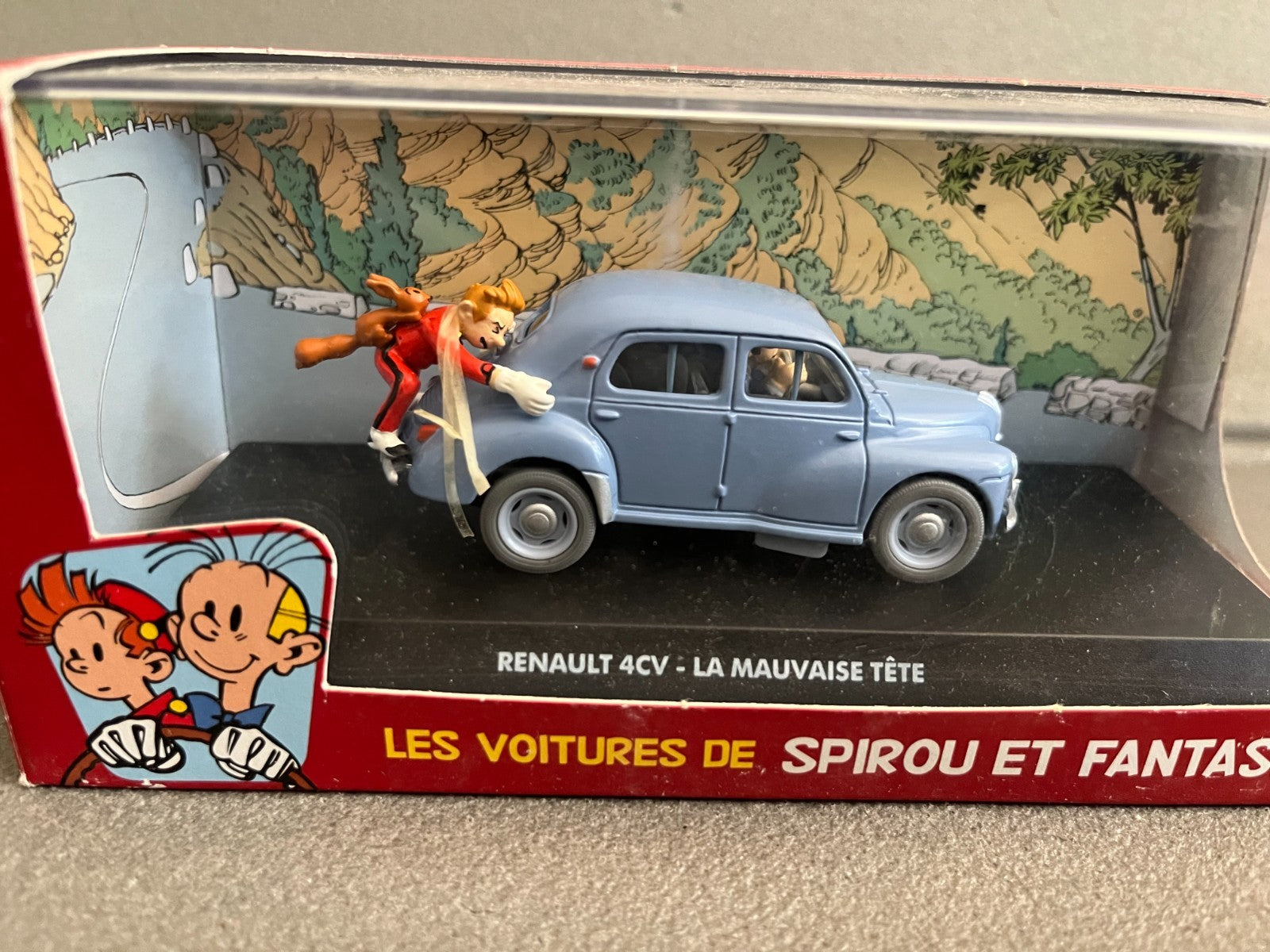Voiture Miniature Renault 4CV La Mauvaise Tête Spirou au 1/43